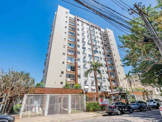 Apartamento com 80m², 3 dormitórios, 1 suíte, 2 vagas, Cristo Redentor em Porto Alegre
