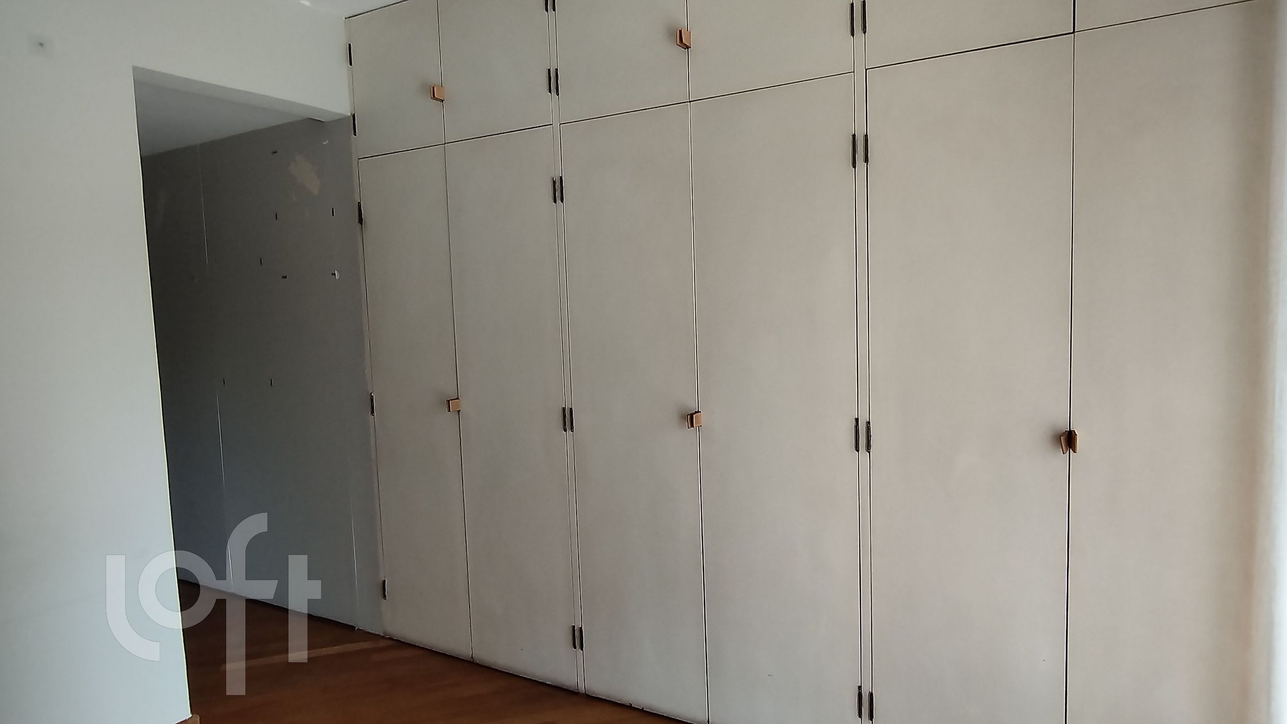 Apartamento à venda com 4 quartos, 251m² - Foto 8