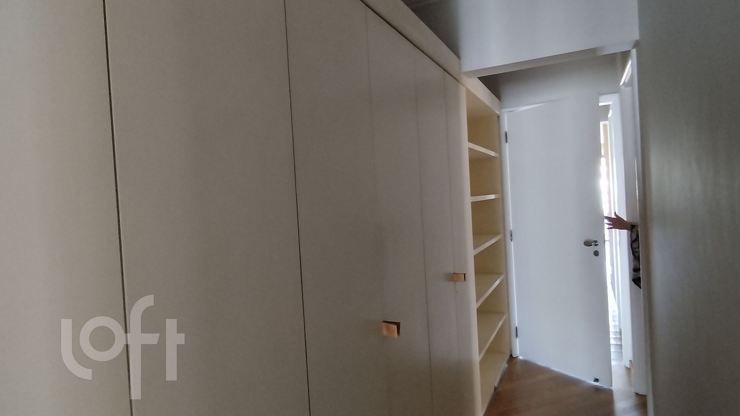 Apartamento à venda com 4 quartos, 251m² - Foto 7