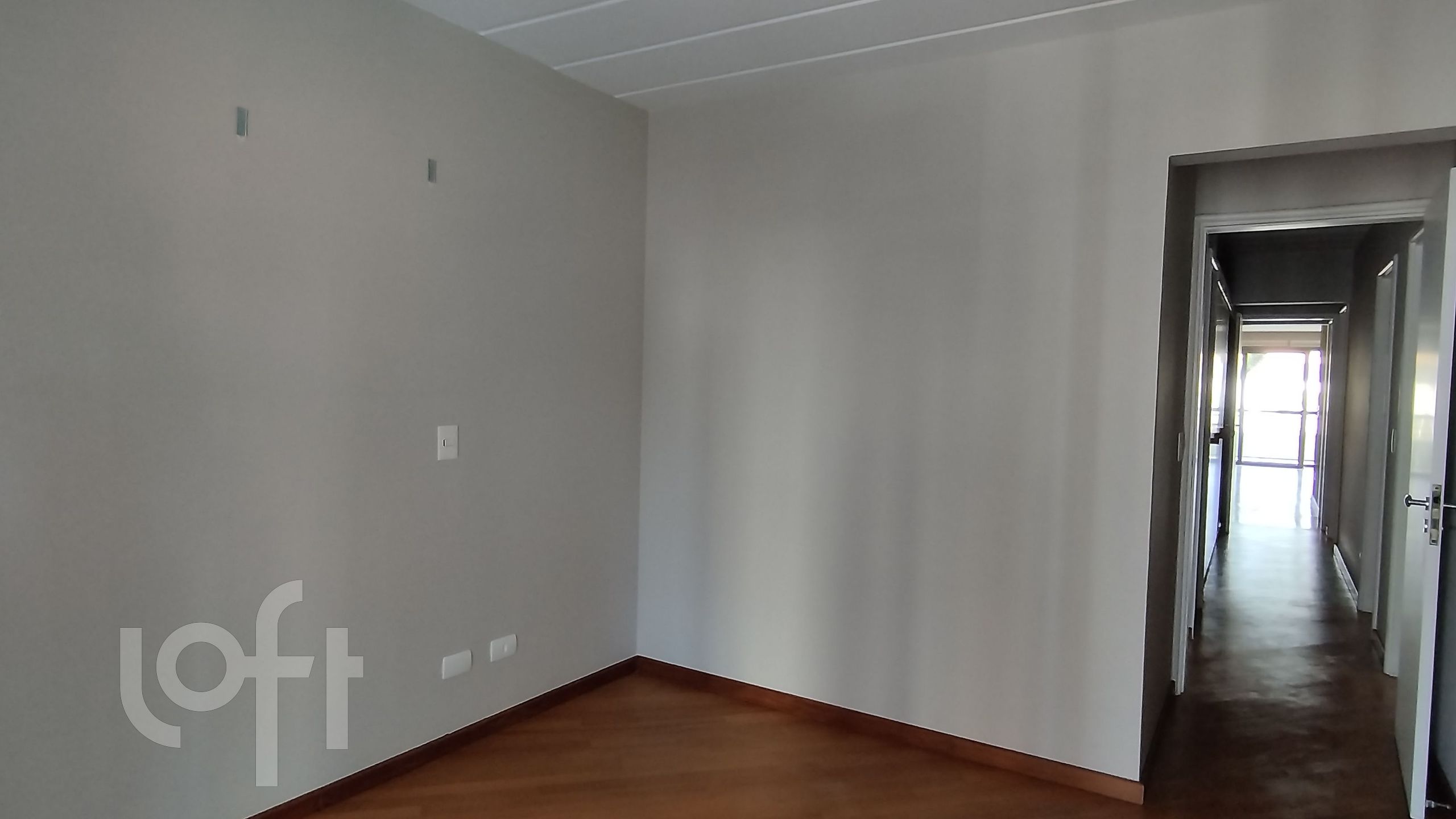 Apartamento à venda com 4 quartos, 251m² - Foto 4