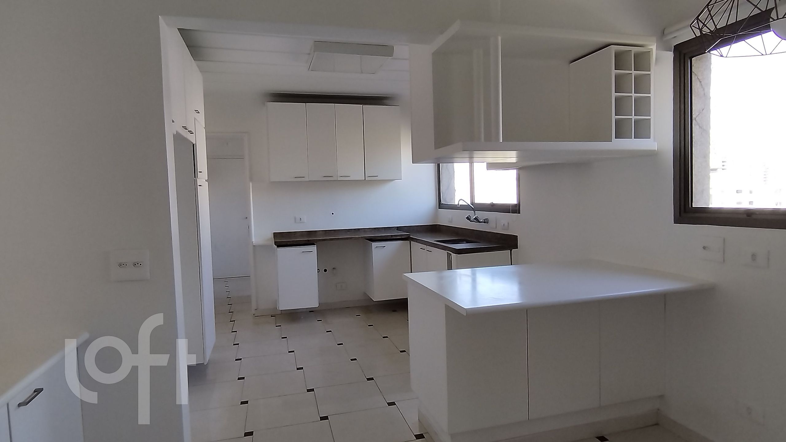 Apartamento à venda com 4 quartos, 251m² - Foto 12