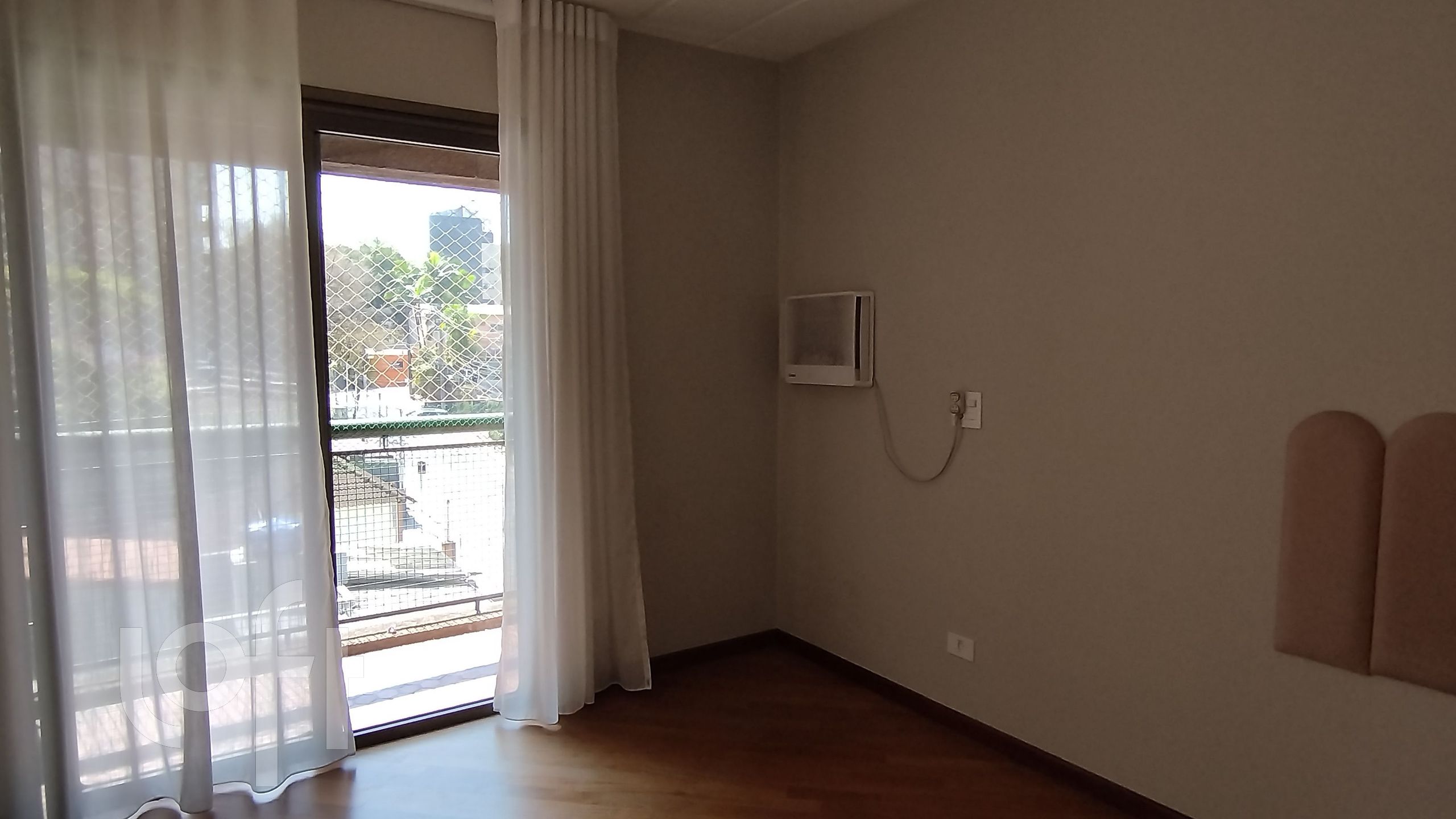 Apartamento à venda com 4 quartos, 251m² - Foto 6