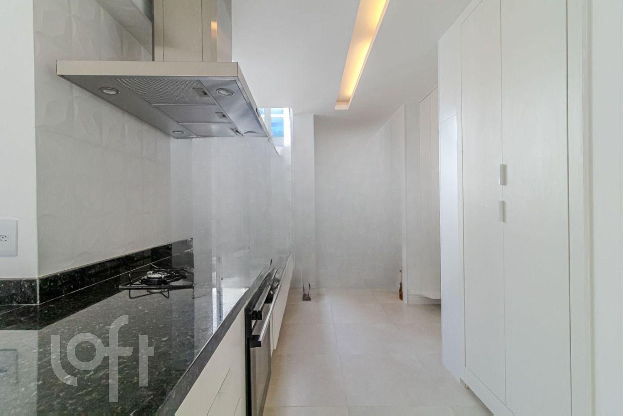 Apartamento à venda com 3 quartos, 135m² - Foto 11