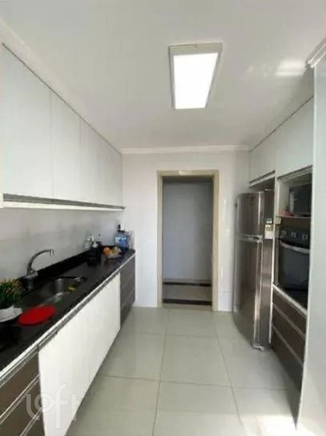 Apartamento à venda com 2 quartos, 68m² - Foto 4