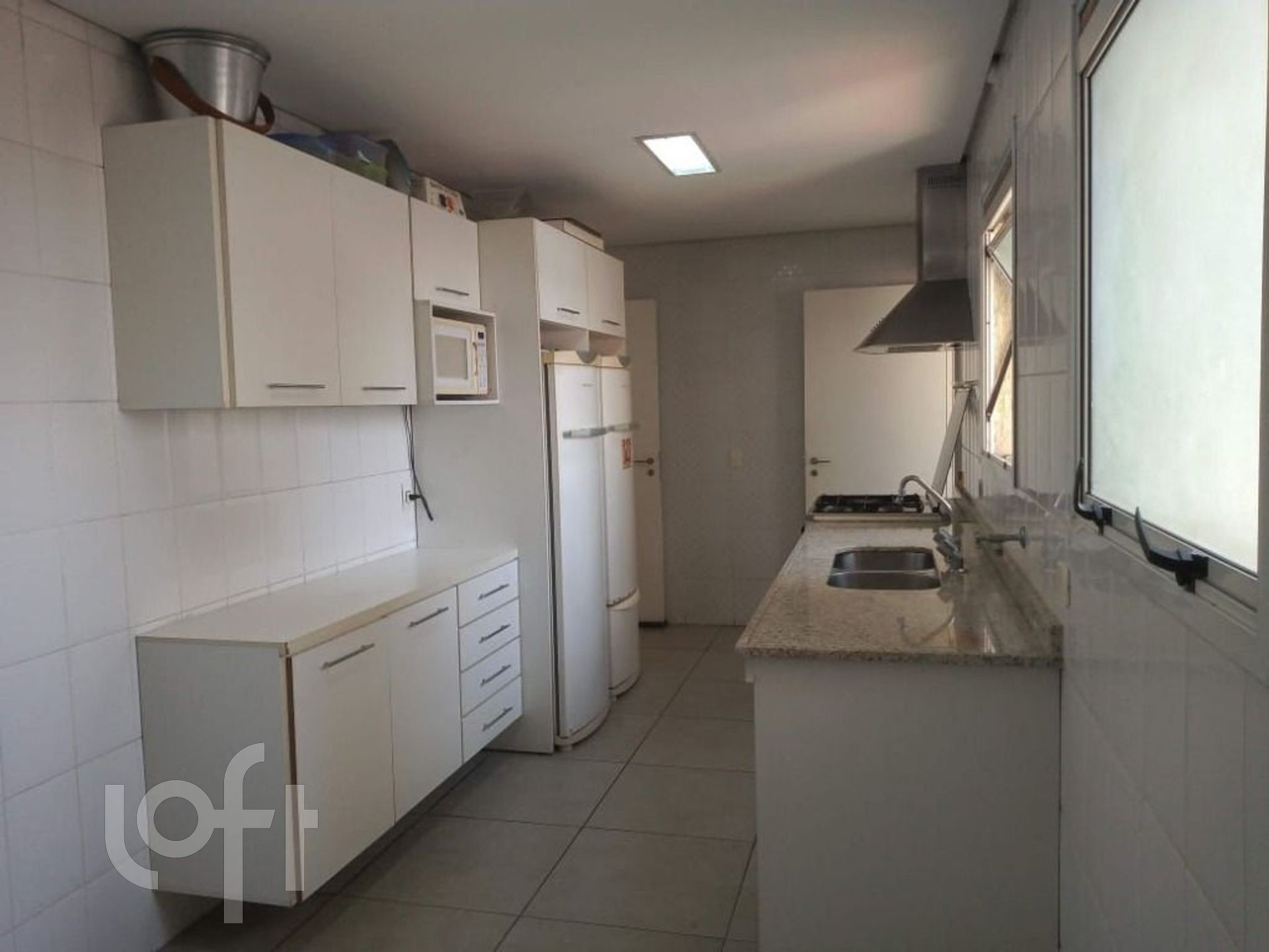 Apartamento à venda com 3 quartos, 170m² - Foto 17