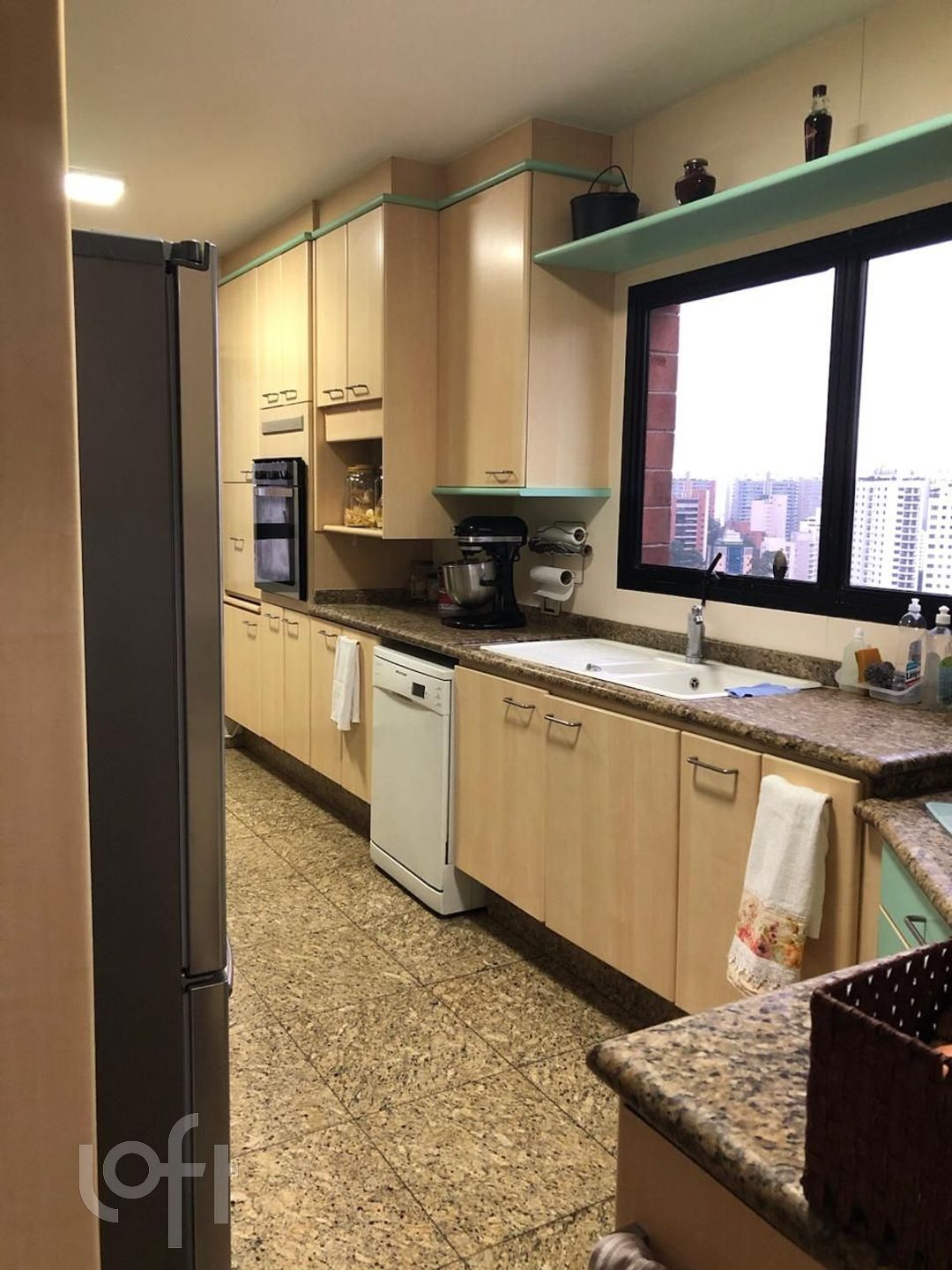 Apartamento à venda com 3 quartos, 240m² - Foto 17