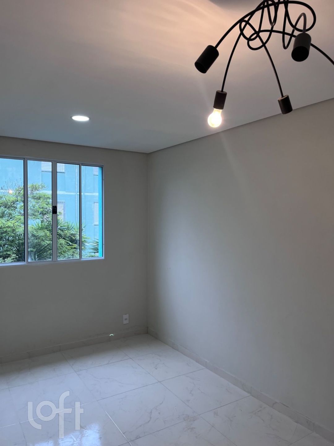 Apartamento à venda com 2 quartos, 50m² - Foto 2