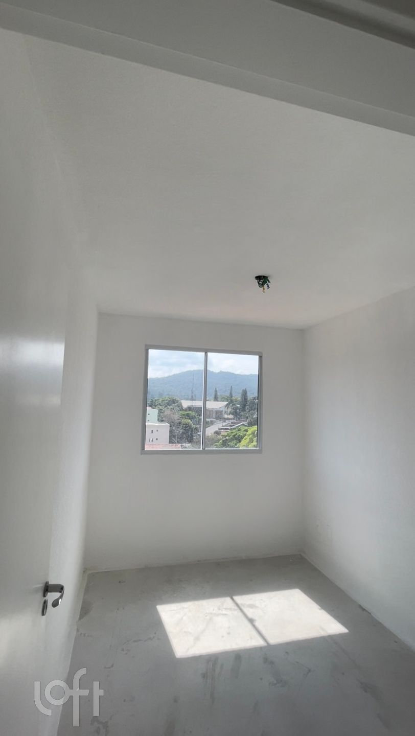 Apartamento à venda com 2 quartos, 43m² - Foto 1