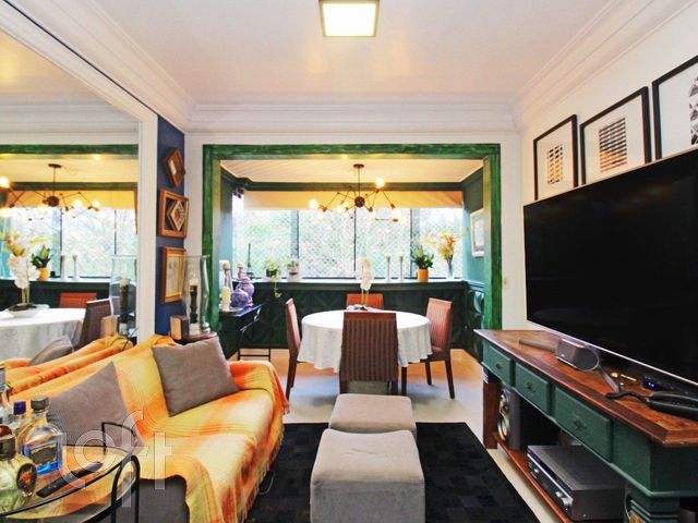 Apartamento com 93m², 3 dormitórios, 1 suíte, 2 vagas, Boa Vista em Porto Alegre