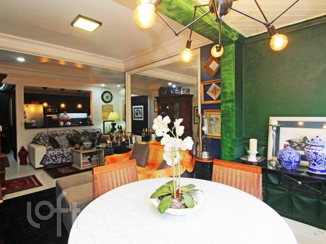 Apartamento com 93m², 3 dormitórios, 1 suíte, 2 vagas, Boa Vista em Porto Alegre