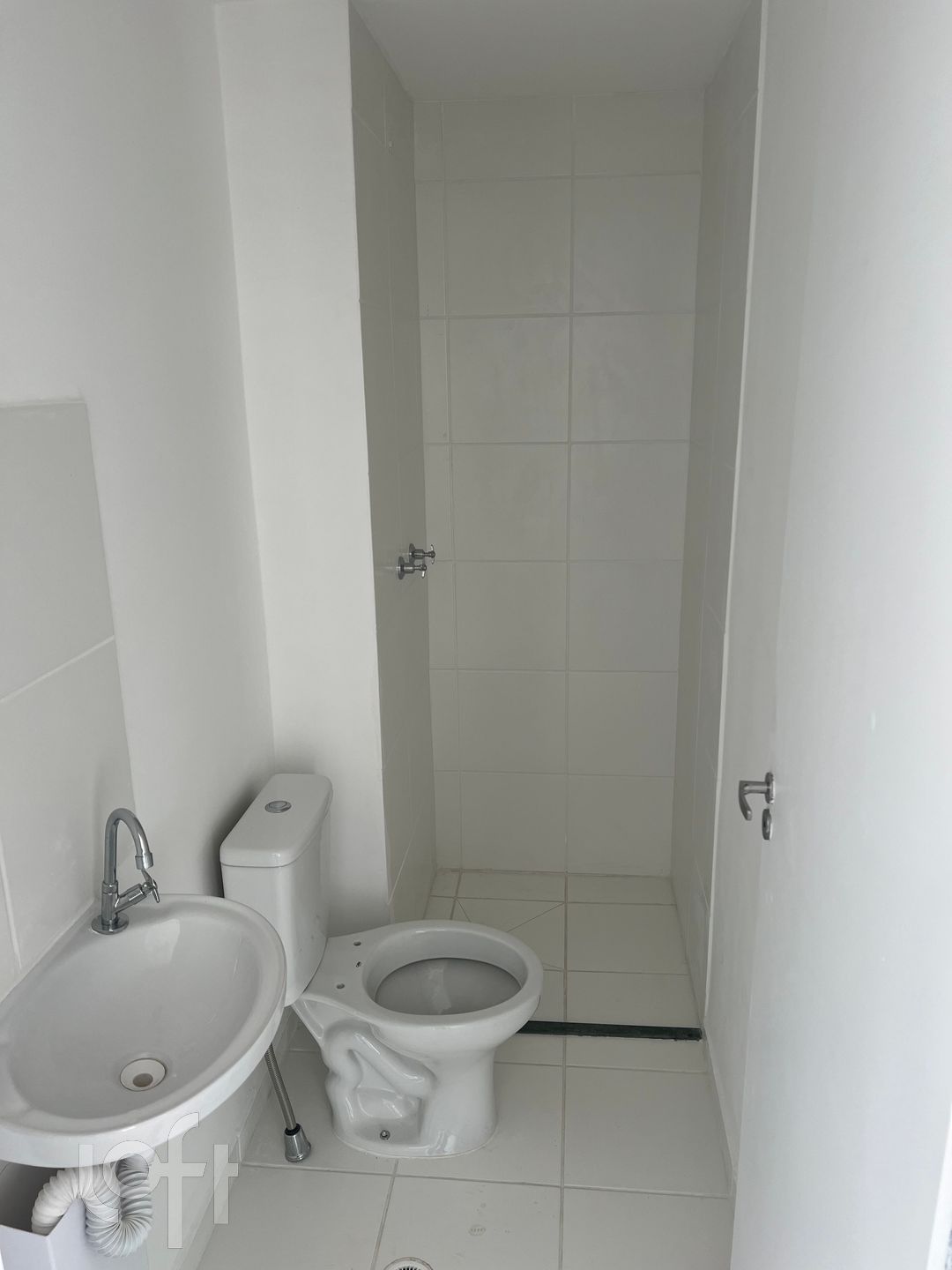 Apartamento à venda com 2 quartos, 32m² - Foto 11