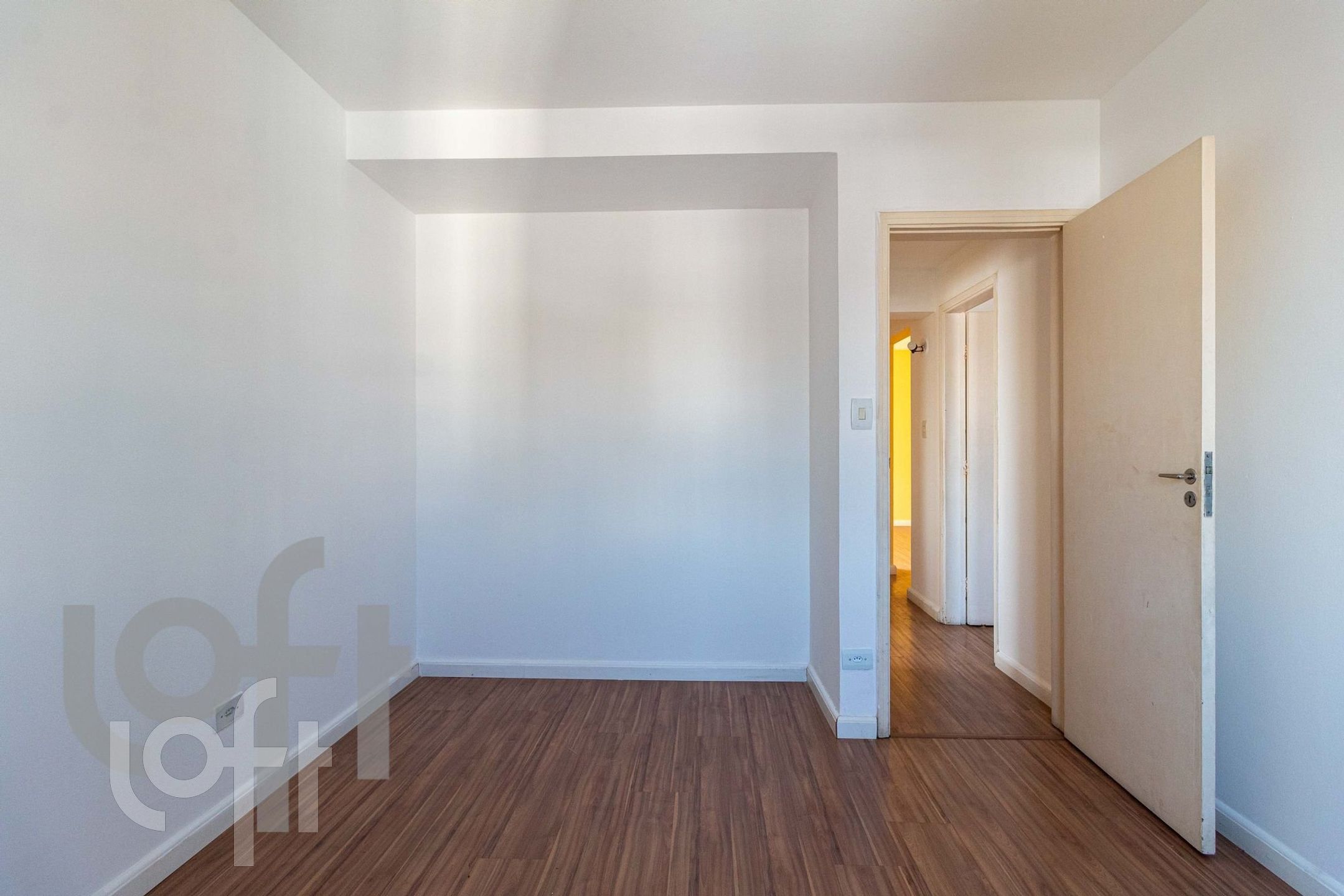 Apartamento à venda com 2 quartos, 88m² - Foto 2