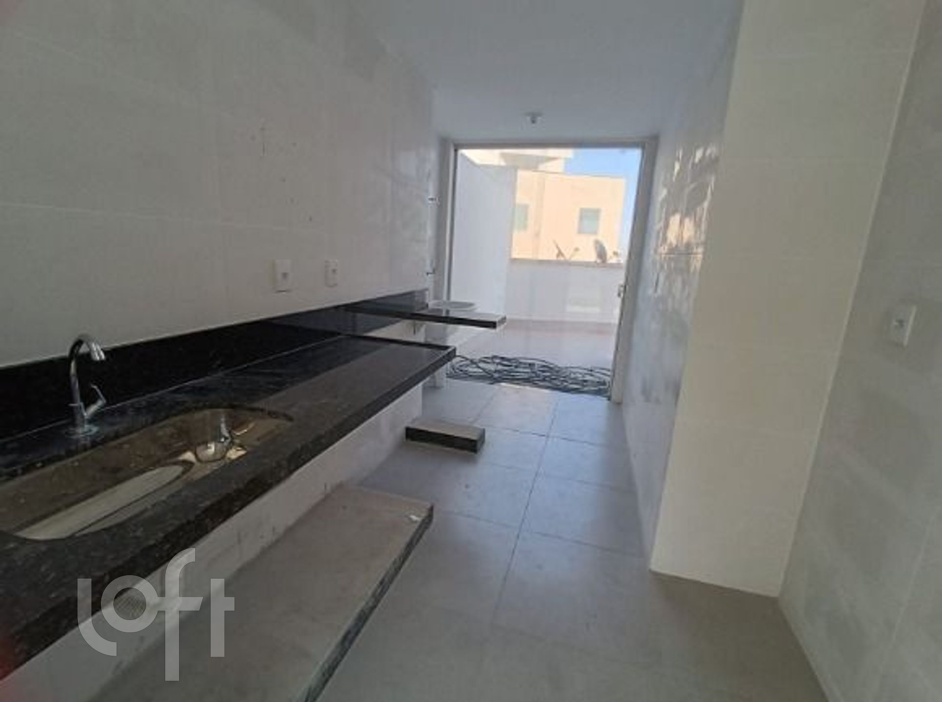 Apartamento à venda com 3 quartos, 70m² - Foto 4