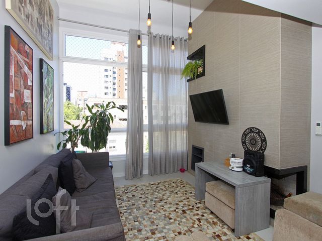 Apartamento com 106m², 3 dormitórios, 2 suítes, 2 vagas, Petrópolis em Porto Alegre