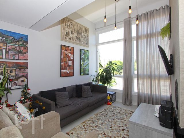 Apartamento com 106m², 3 dormitórios, 2 suítes, 2 vagas, Petrópolis em Porto Alegre