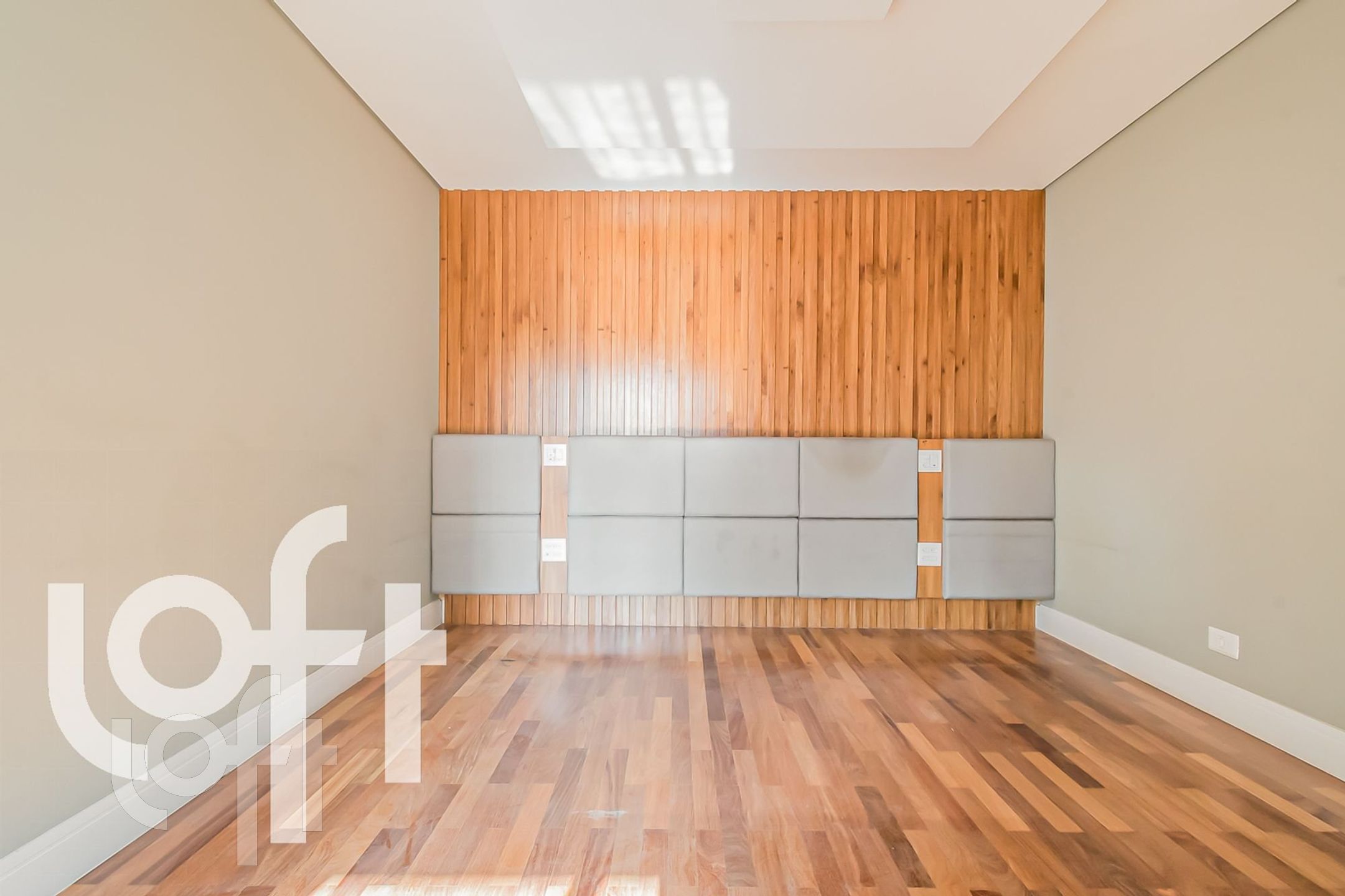 Apartamento à venda com 4 quartos, 240m² - Foto 17