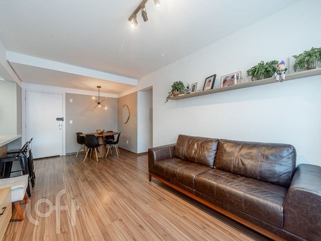 Apartamento com 62m², 2 dormitórios, 1 suíte, 1 vaga, Higienópolis em Porto Alegre