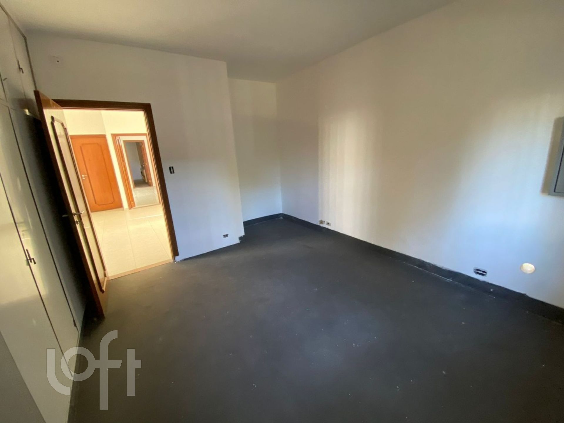 Casa à venda com 3 quartos, 318m² - Foto 9