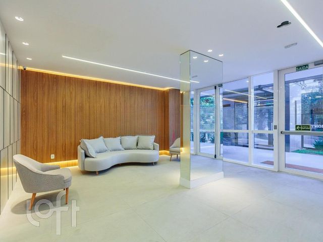 Apartamento com 238m², 3 dormitórios, 3 suítes, 2 vagas, Auxiliadora em Porto Alegre