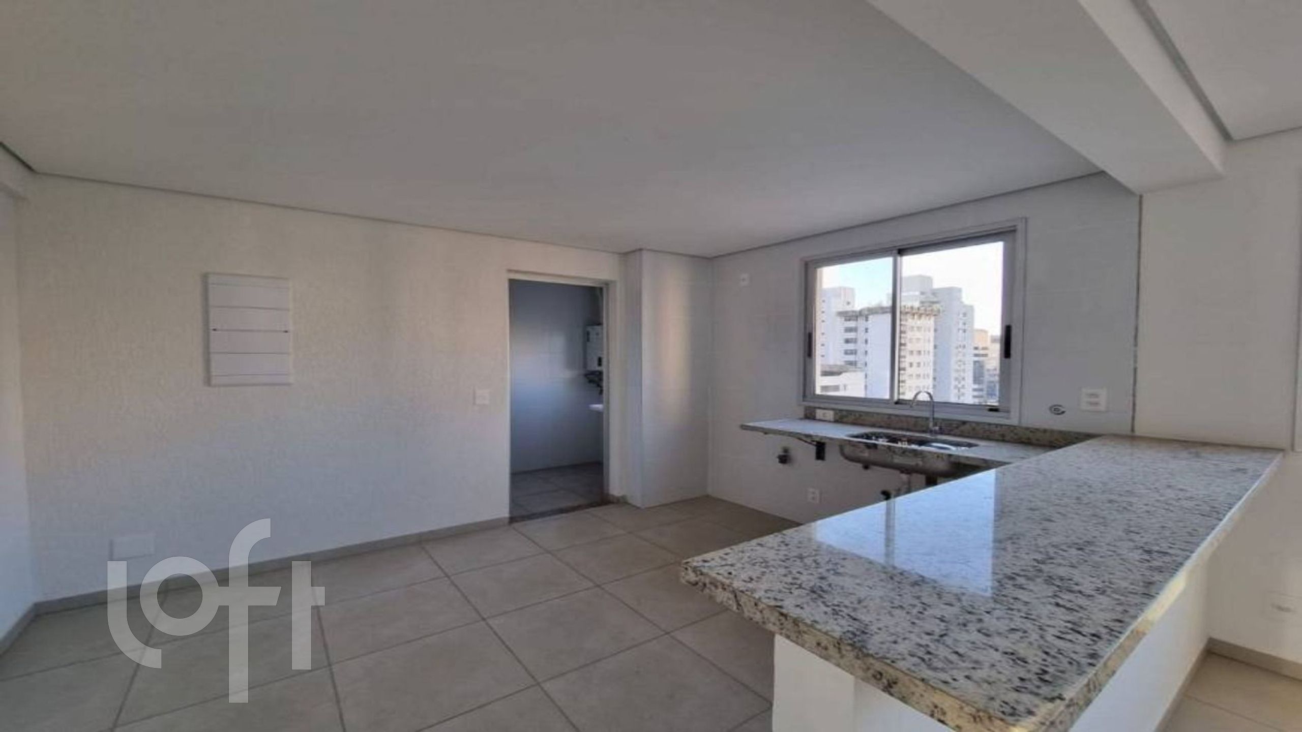 Apartamento à venda com 3 quartos, 99m² - Foto 1