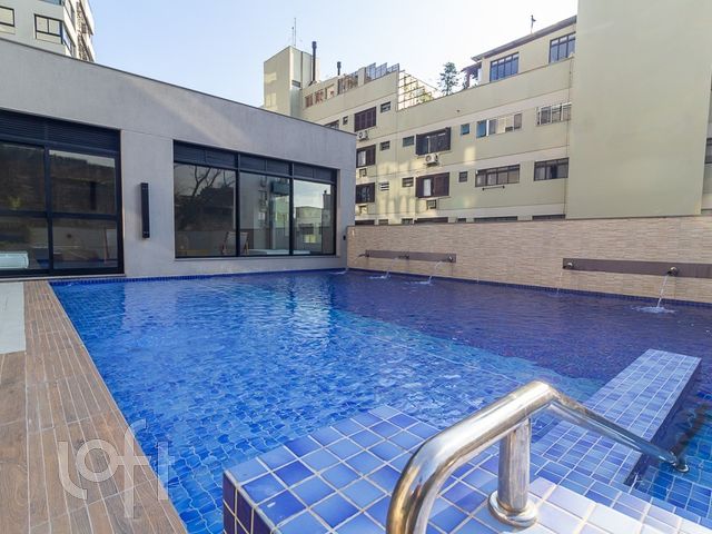 Apartamento com 96m², 3 dormitórios, 1 suíte, 2 vagas, Menino Deus em Porto Alegre