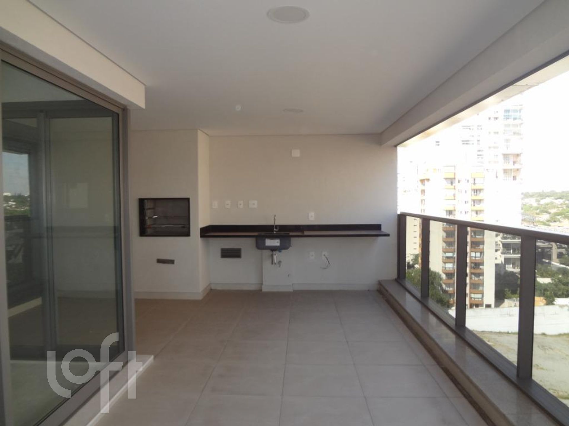 Apartamento à venda com 3 quartos, 192m² - Foto 25