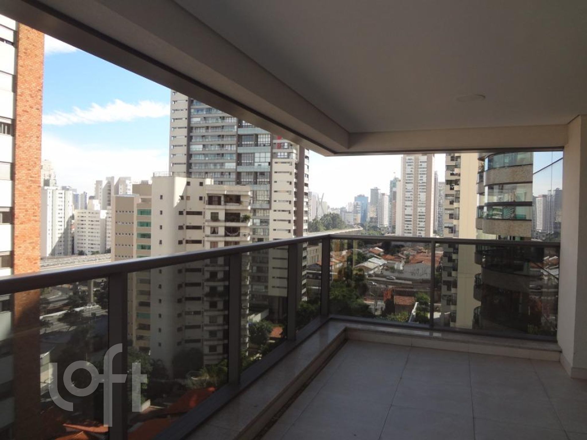 Apartamento à venda com 3 quartos, 192m² - Foto 27