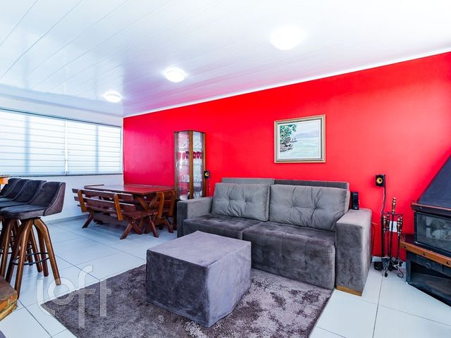 Apartamento com 104m², 2 dormitórios, 2 vagas, São João em Porto Alegre