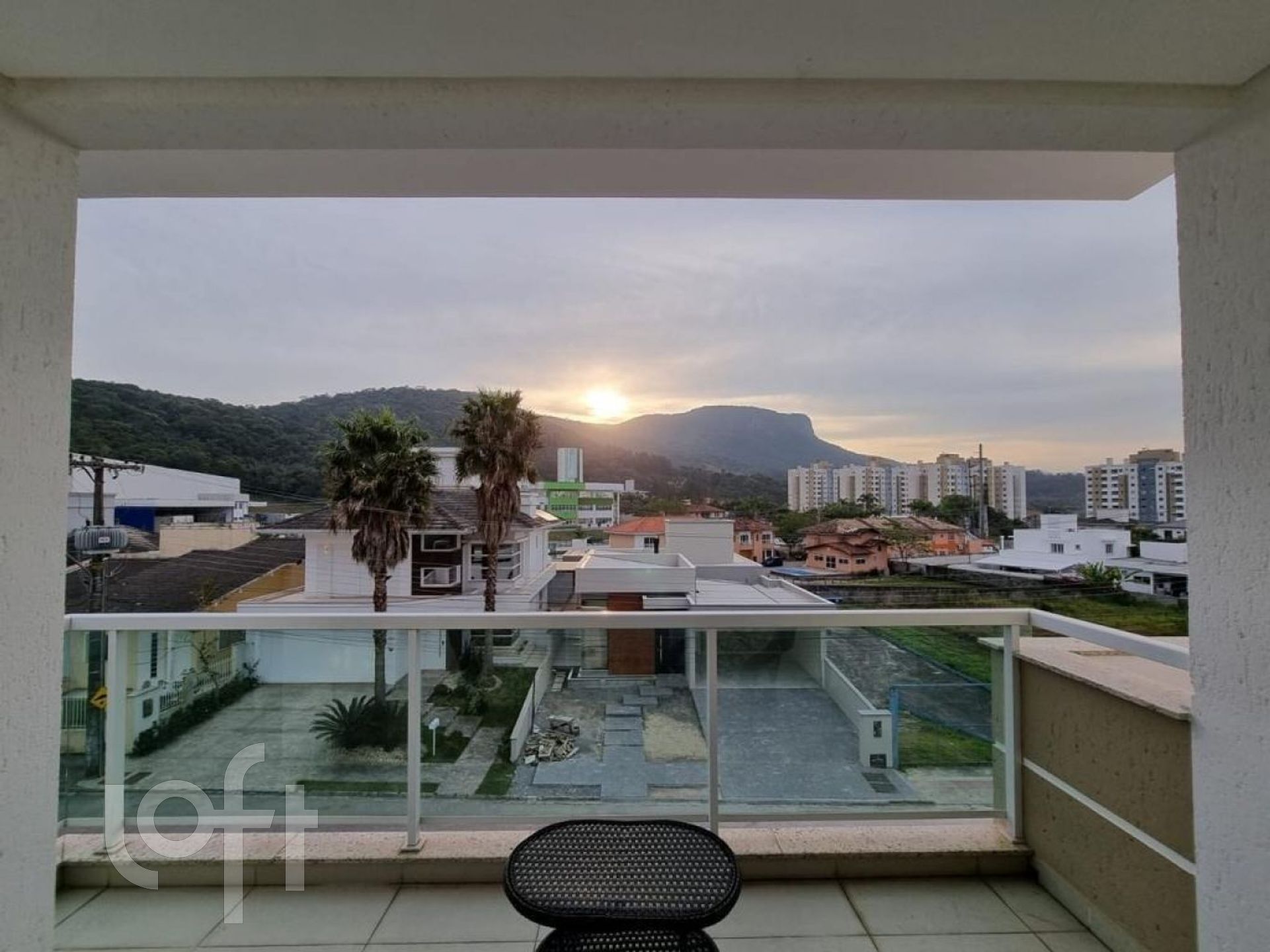 Casa à venda em Cidade Universitaria Pedra Branca com 460 m², 4 quartos, 4 suítes, 2 vagas