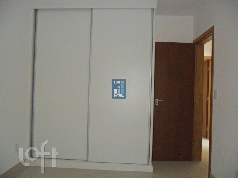 Apartamento à venda com 3 quartos, 169m² - Foto 9