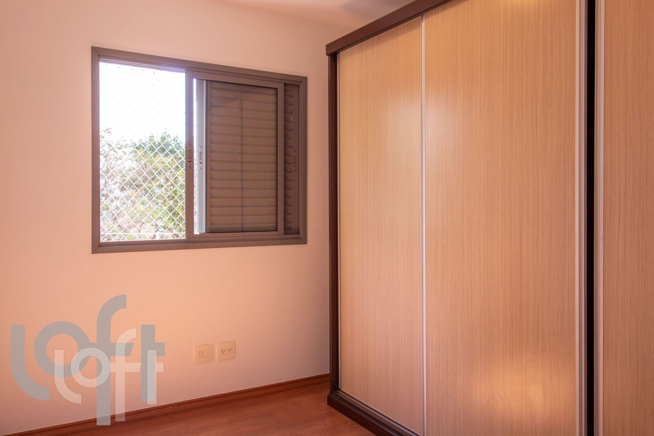 Apartamento à venda com 4 quartos, 118m² - Foto 2