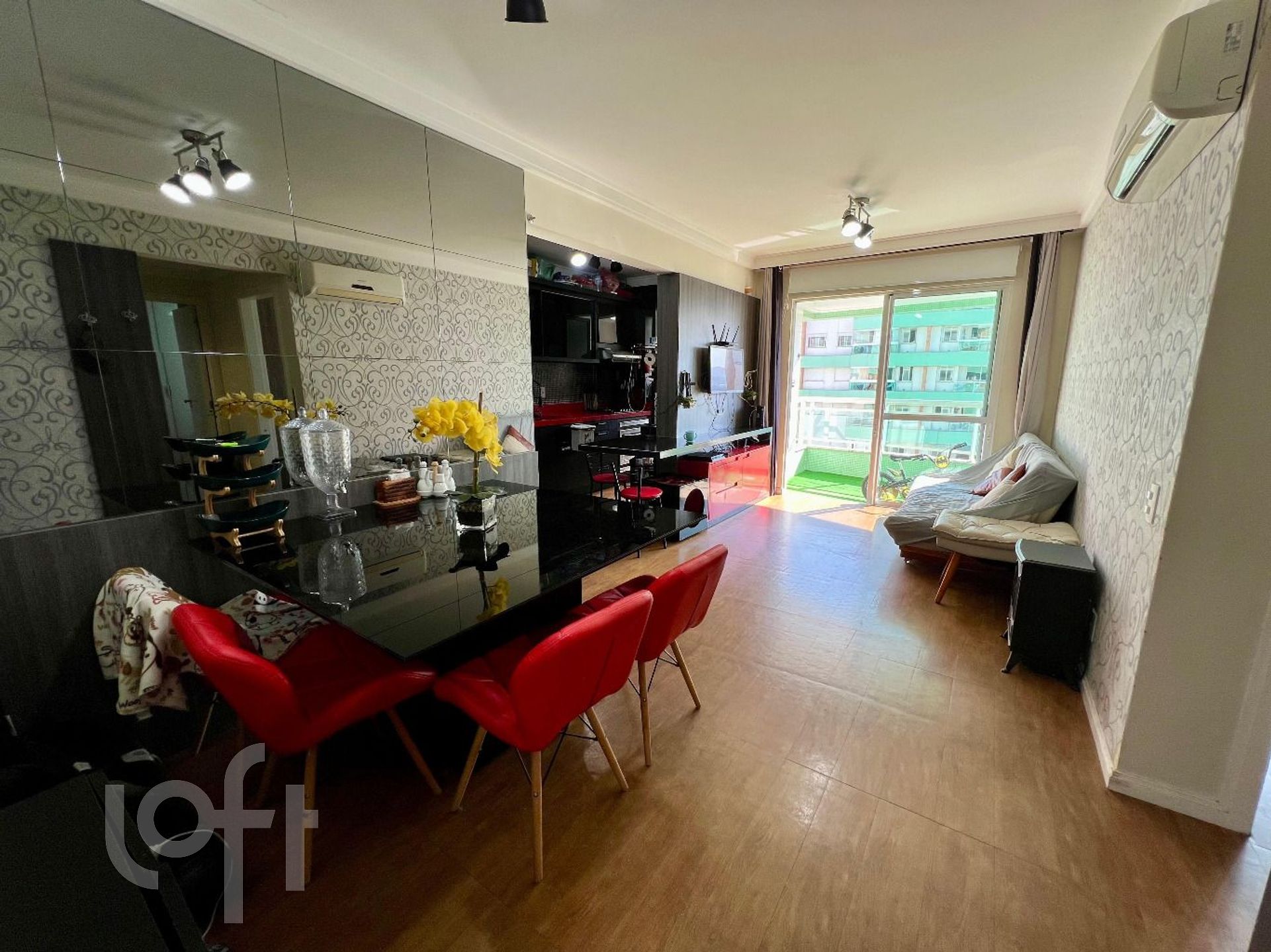 Apartamento à venda em Trindade com 70 m², 2 quartos, 1 suíte, 2 vagas