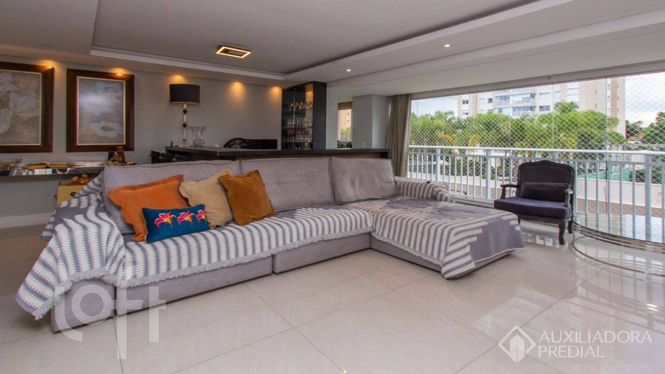 Apartamento com 125m², 3 dormitórios, 1 suíte, Jardim Europa em Porto Alegre