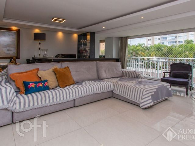 Apartamento com 125m², 3 dormitórios, 1 suíte, Jardim Europa em Porto Alegre