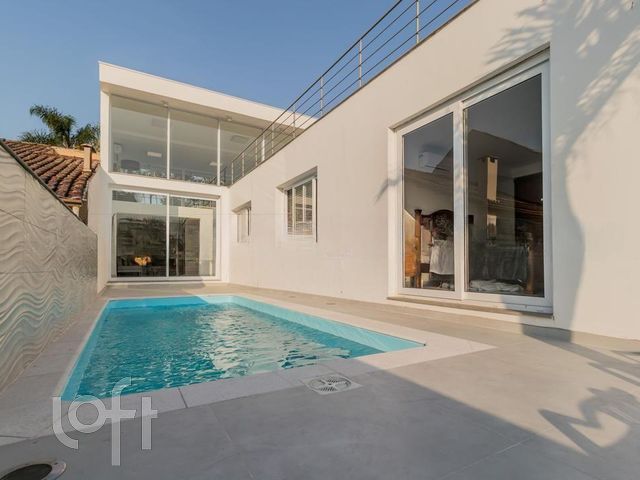 Casa com 178m², 3 dormitórios, 1 suíte, 3 vagas, Chácara das Pedras em Porto Alegre