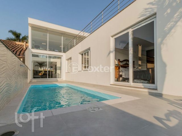 Casa com 178m², 3 dormitórios, 1 suíte, 3 vagas, Chácara das Pedras em Porto Alegre
