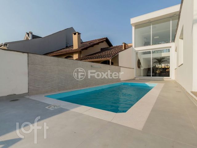 Casa com 178m², 3 dormitórios, 1 suíte, 3 vagas, Chácara das Pedras em Porto Alegre