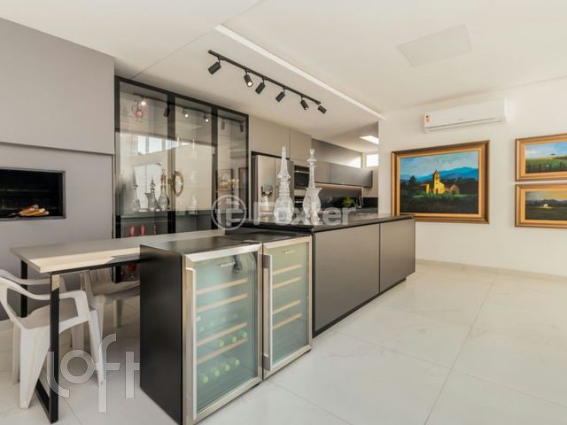 Casa com 178m², 3 dormitórios, 1 suíte, 3 vagas, Chácara das Pedras em Porto Alegre