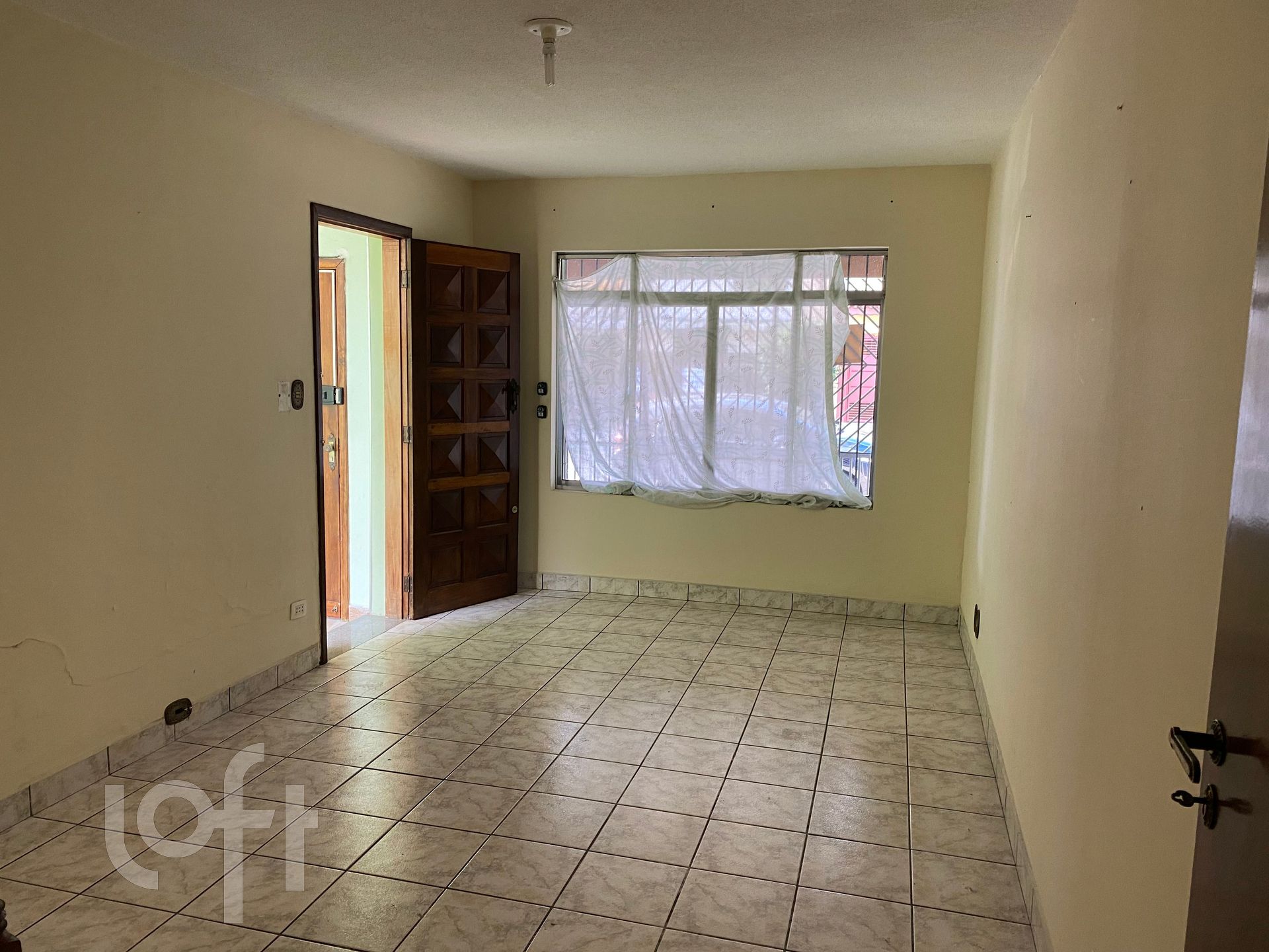 Casa à venda com 3 quartos, 143m² - Foto 1