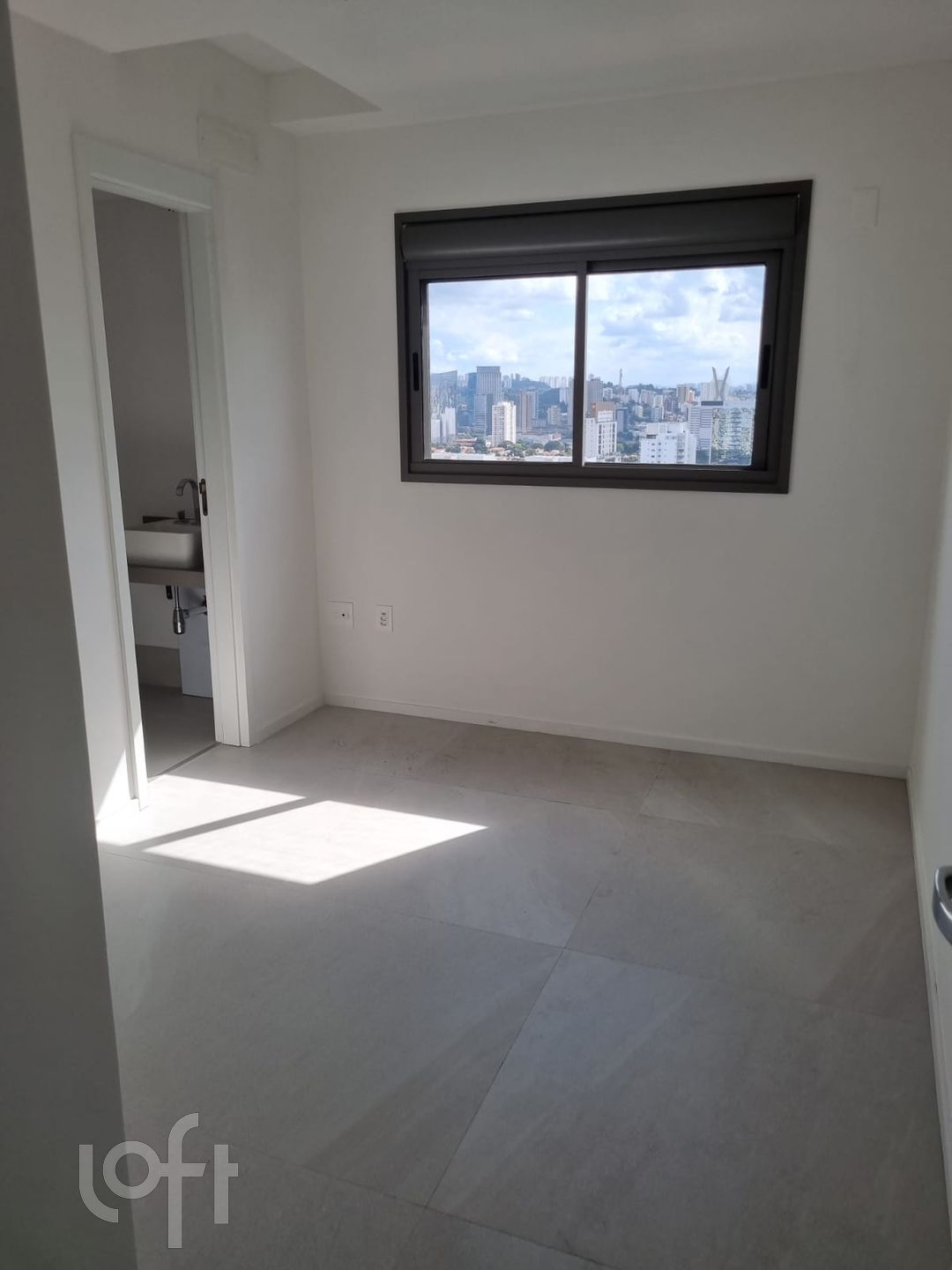 Apartamento à venda com 3 quartos, 143m² - Foto 11