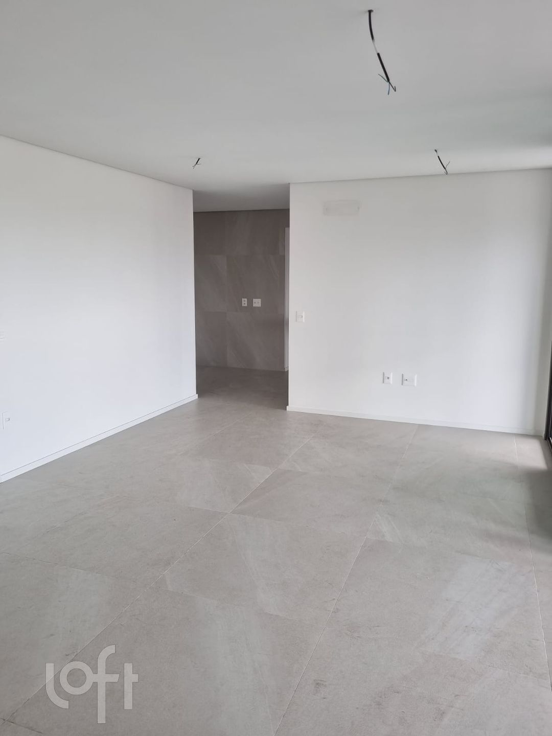 Apartamento à venda com 3 quartos, 143m² - Foto 4