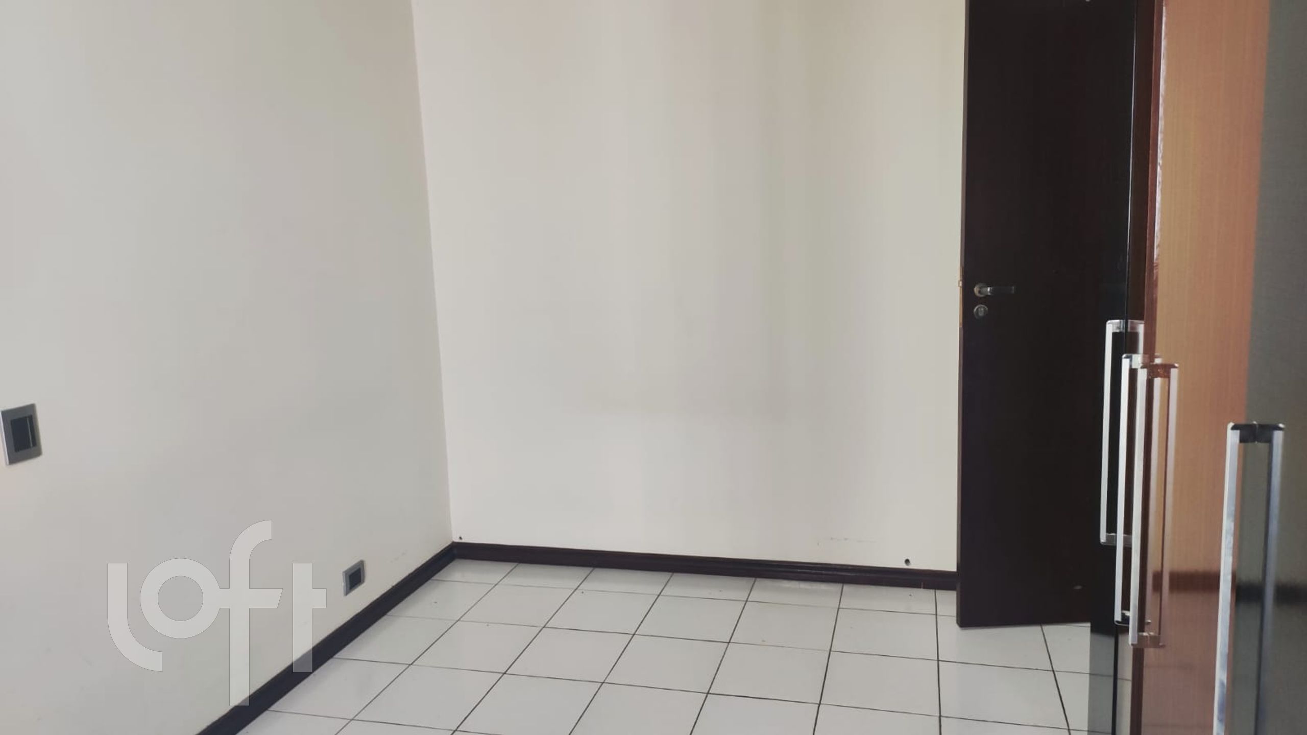 Apartamento à venda com 2 quartos, 61m² - Foto 9