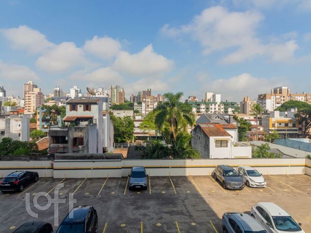 Apartamento com 71m², 3 dormitórios, 1 suíte, 1 vaga, Higienópolis em Porto Alegre