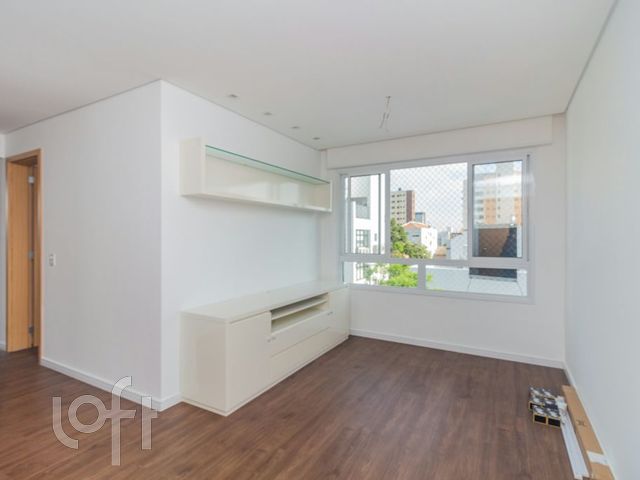 Apartamento com 71m², 3 dormitórios, 1 suíte, 1 vaga, Higienópolis em Porto Alegre