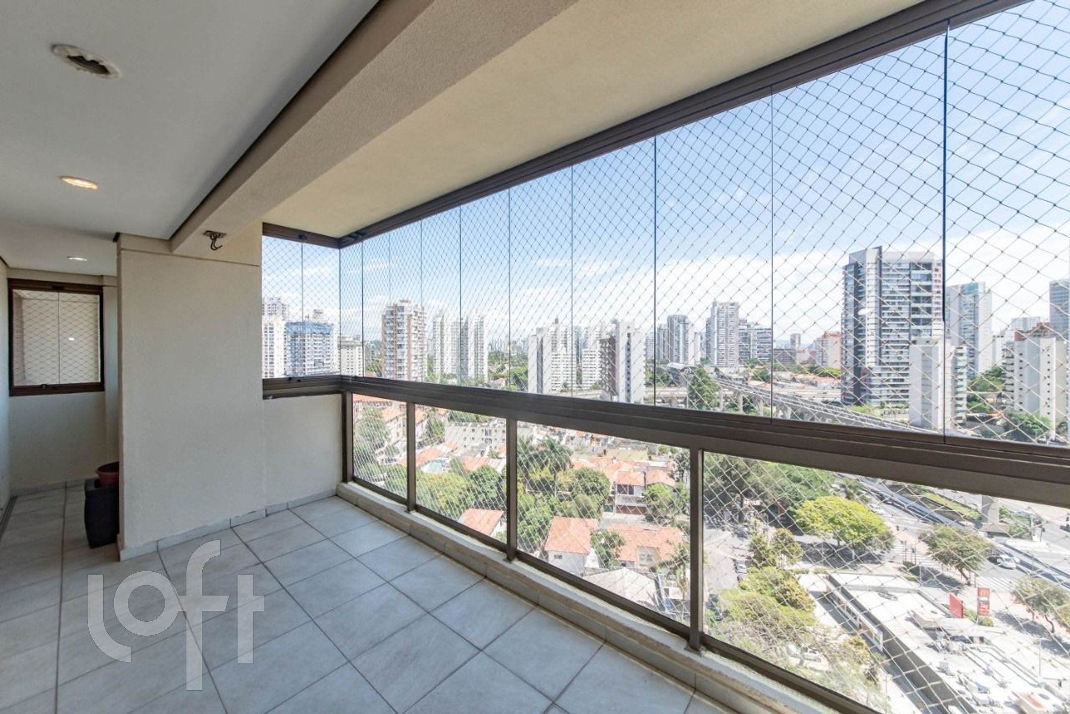 Apartamento à venda com 3 quartos, 147m² - Foto 8