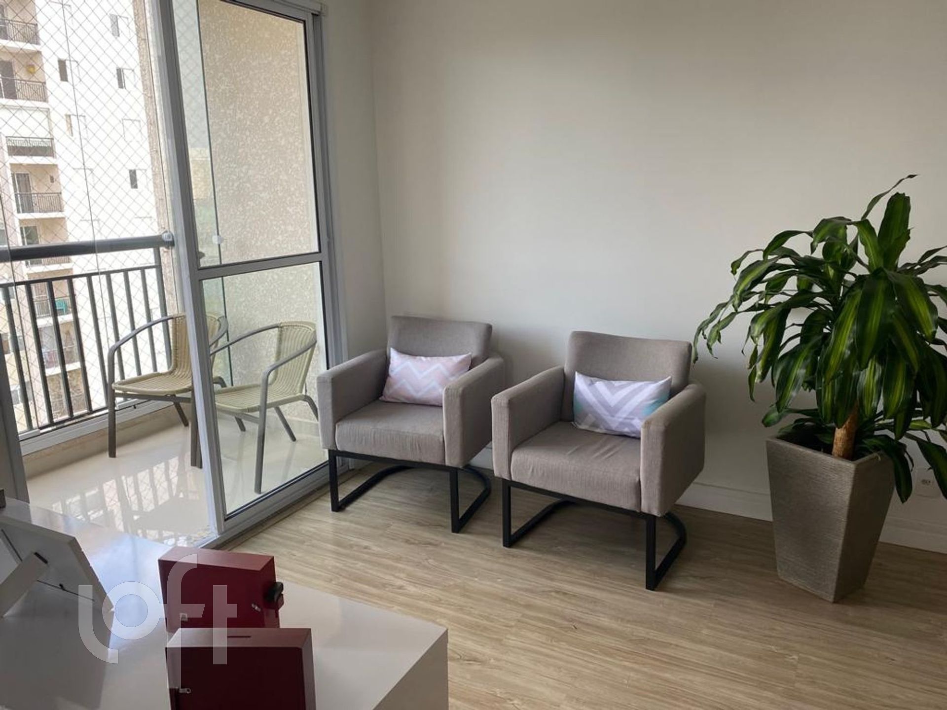 Apartamento à venda com 2 quartos, 64m² - Foto 10