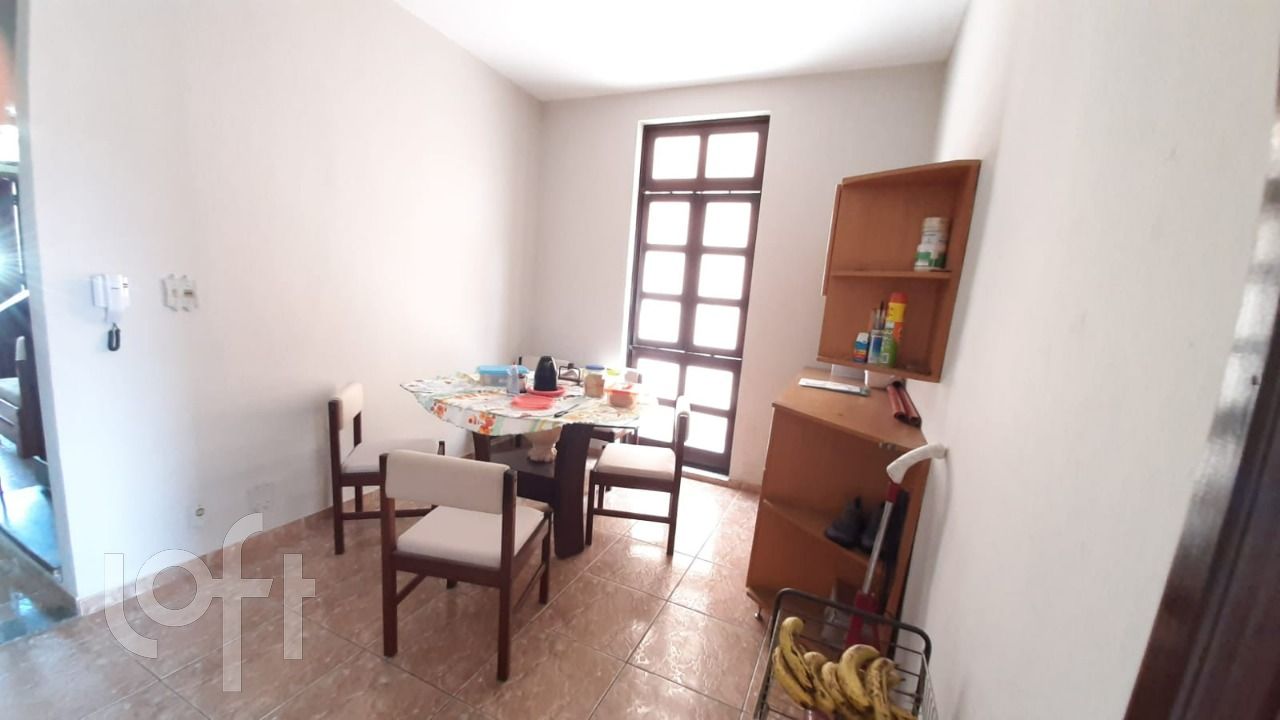 Casa à venda com 3 quartos, 237m² - Foto 19