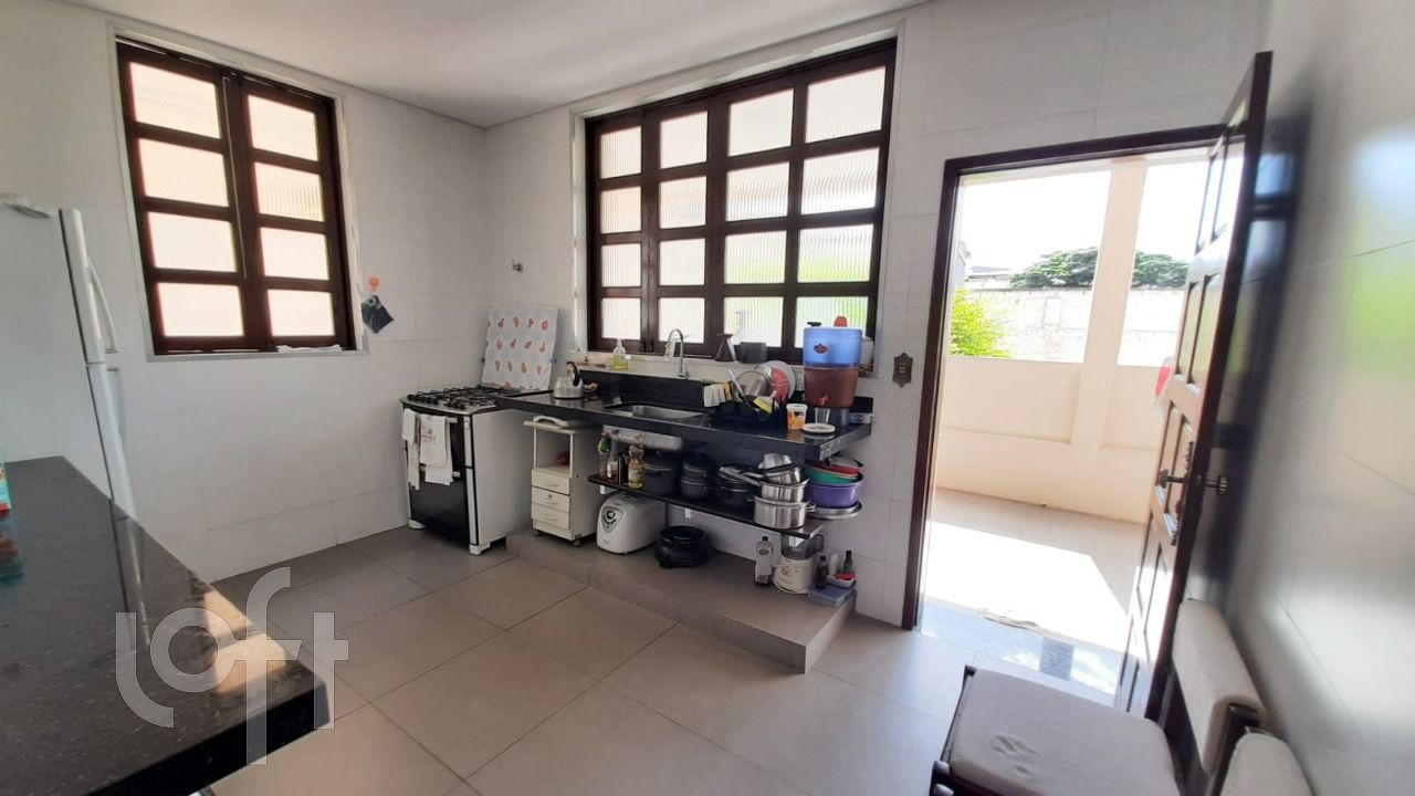 Casa à venda com 3 quartos, 237m² - Foto 23