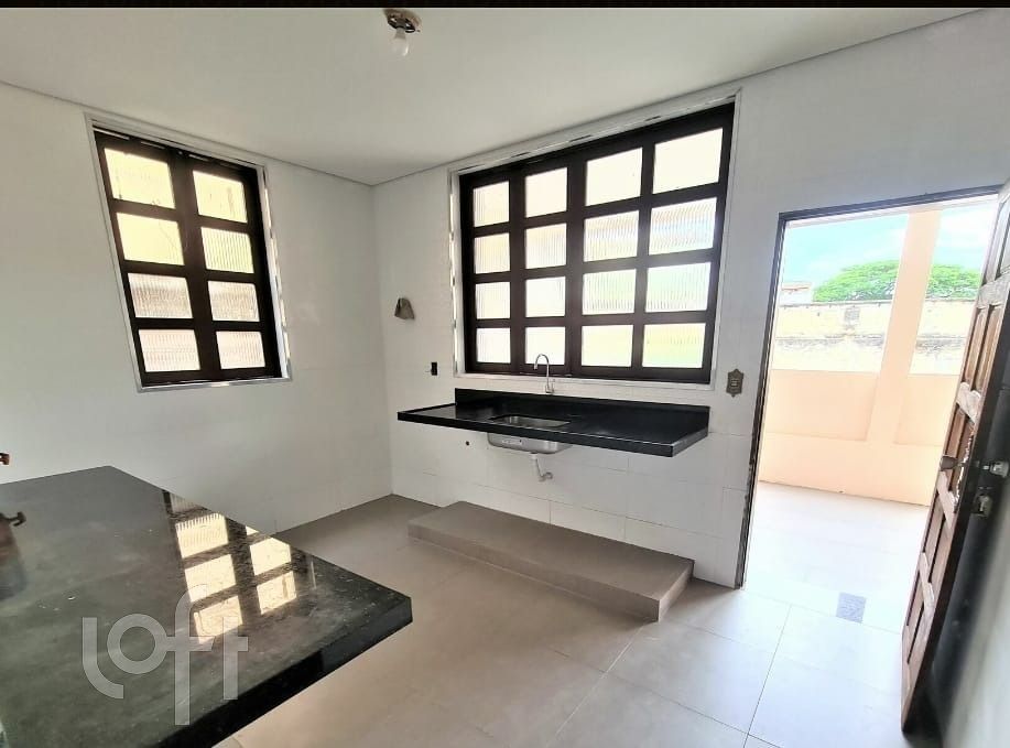 Casa à venda com 3 quartos, 237m² - Foto 20