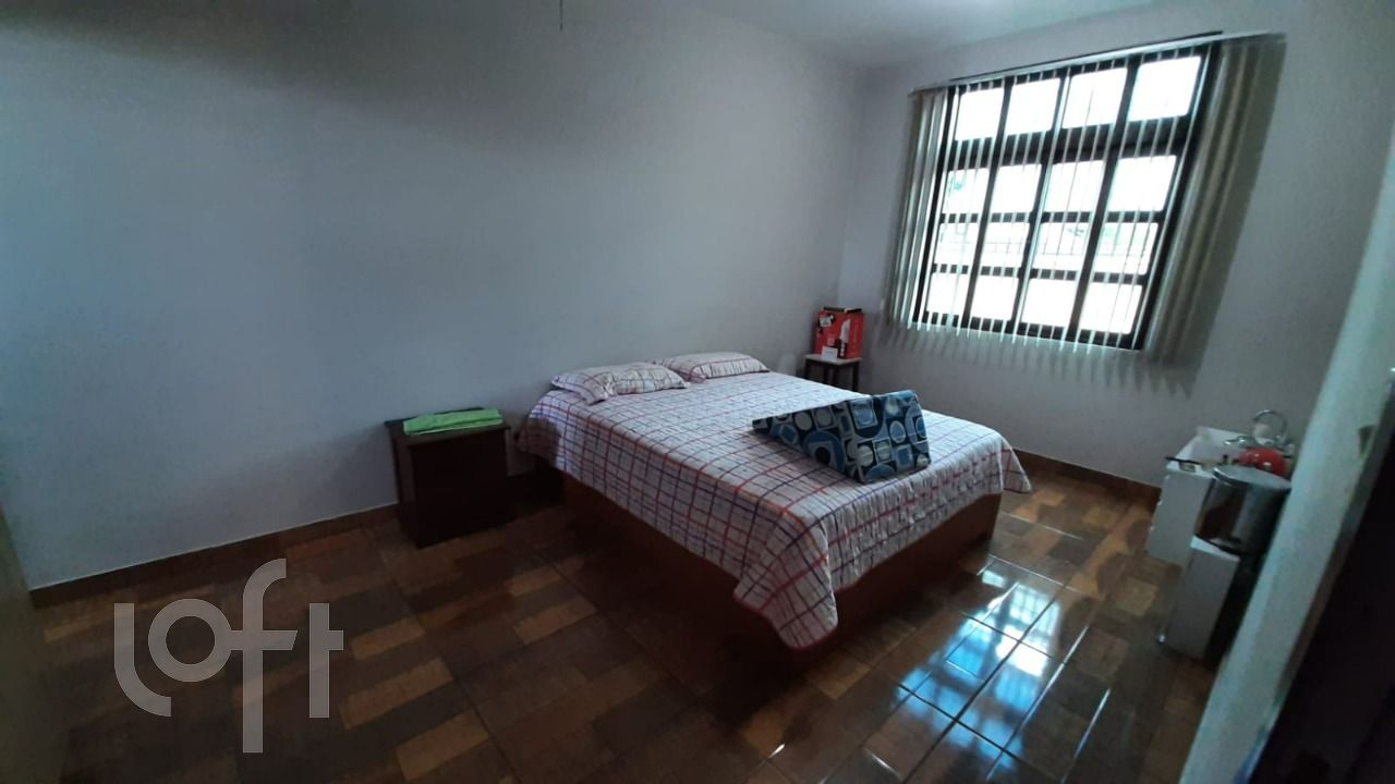 Casa à venda com 3 quartos, 237m² - Foto 10